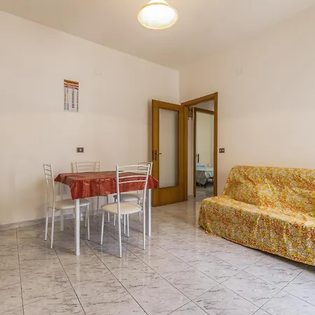 2 Bedroom Stunning In Apartment Gallipoli